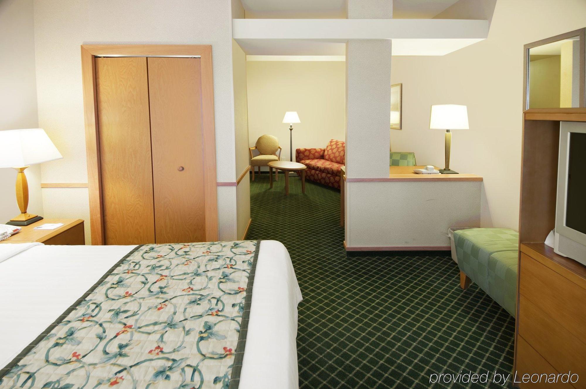 Fairfield Inn & Suites By Marriott Cordele Room photo